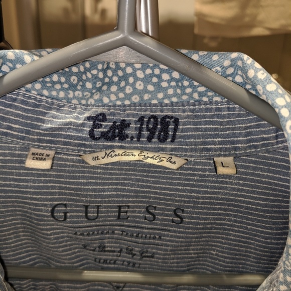 Relaxed Guess shirt - Picture 2 of 3